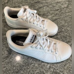 Women’s Adidas Neo Cloudfoam Sneakers Size 7